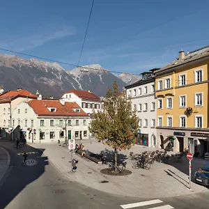 https://riesiges-zentrales-apartment-mit-parkplatz.innsbruckaustriahotels.com